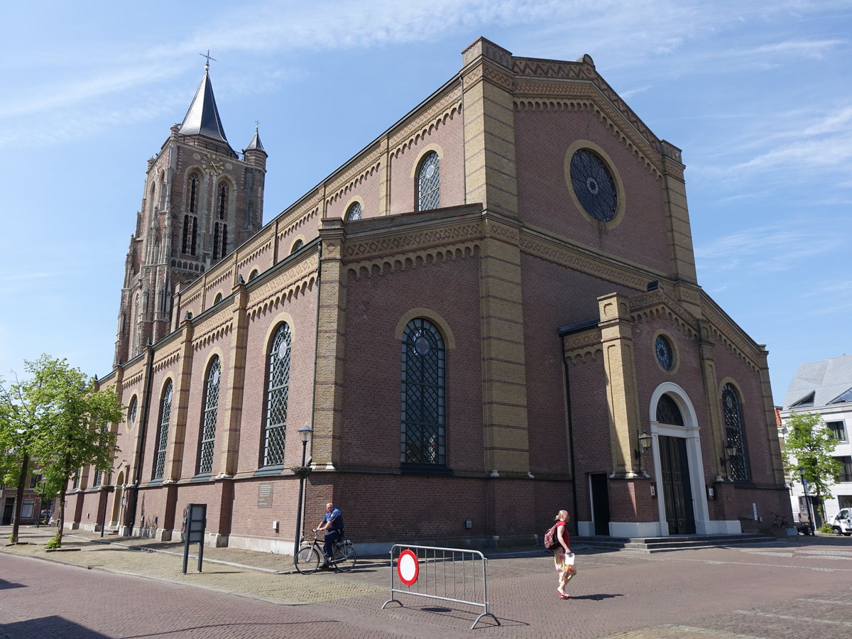 Gorinchem, Ref. St. Jan Kirche, erbaut von 1450 bis 1517 (09.05.2016)