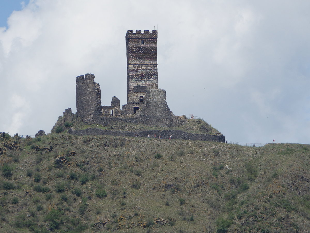 Gotische Burg Hazmburk, erbaut im 13. Jahrhundert von den Herren von Lichtenburg (27.06.2020)