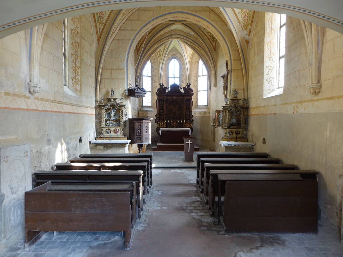 Gotischer Innenraum der Burgkapelle St. Johannes der Tufer in der Burg Stare Hrady / Altenburg (28.09.2019)