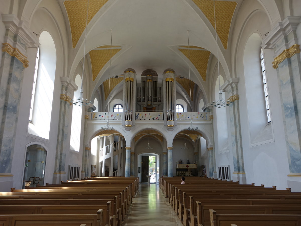 Grafenrheinfeld, Orgelempore in der kath. Kreuzauffindungskirche (27.05.2017)