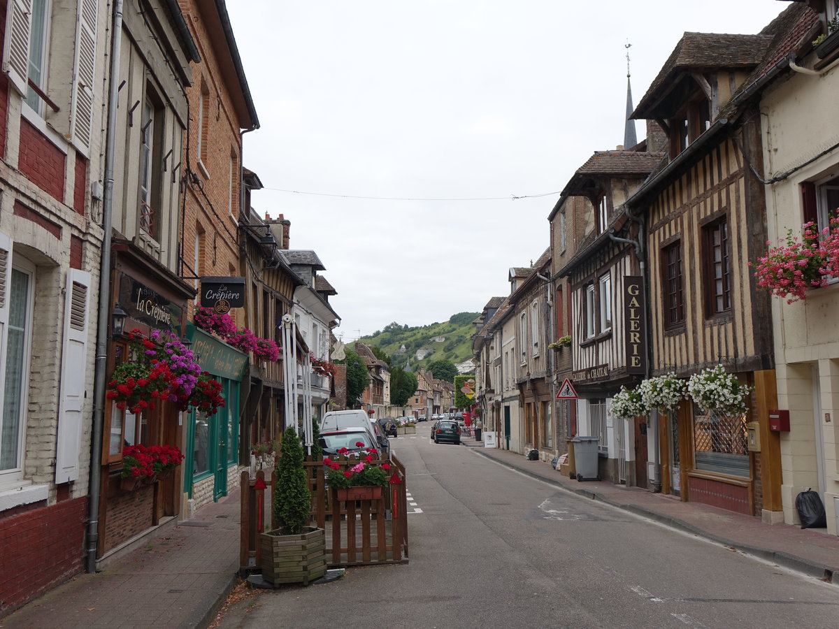 Grande Rue von Les Andelys (16.07.2016)