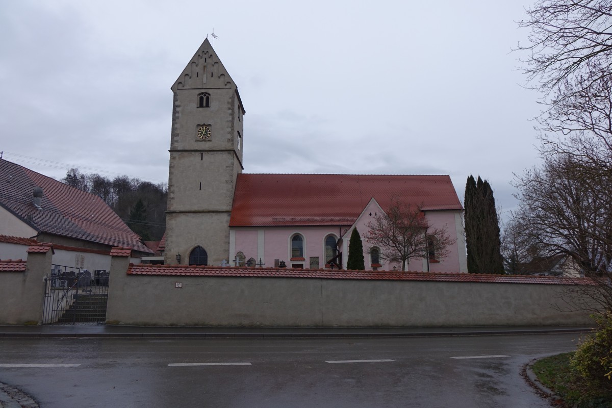 Granheim, Pfarrkirche St. Martin, erbaut Ende des 17. Jahrhundert, gotischer Turm (14.12.2014)
