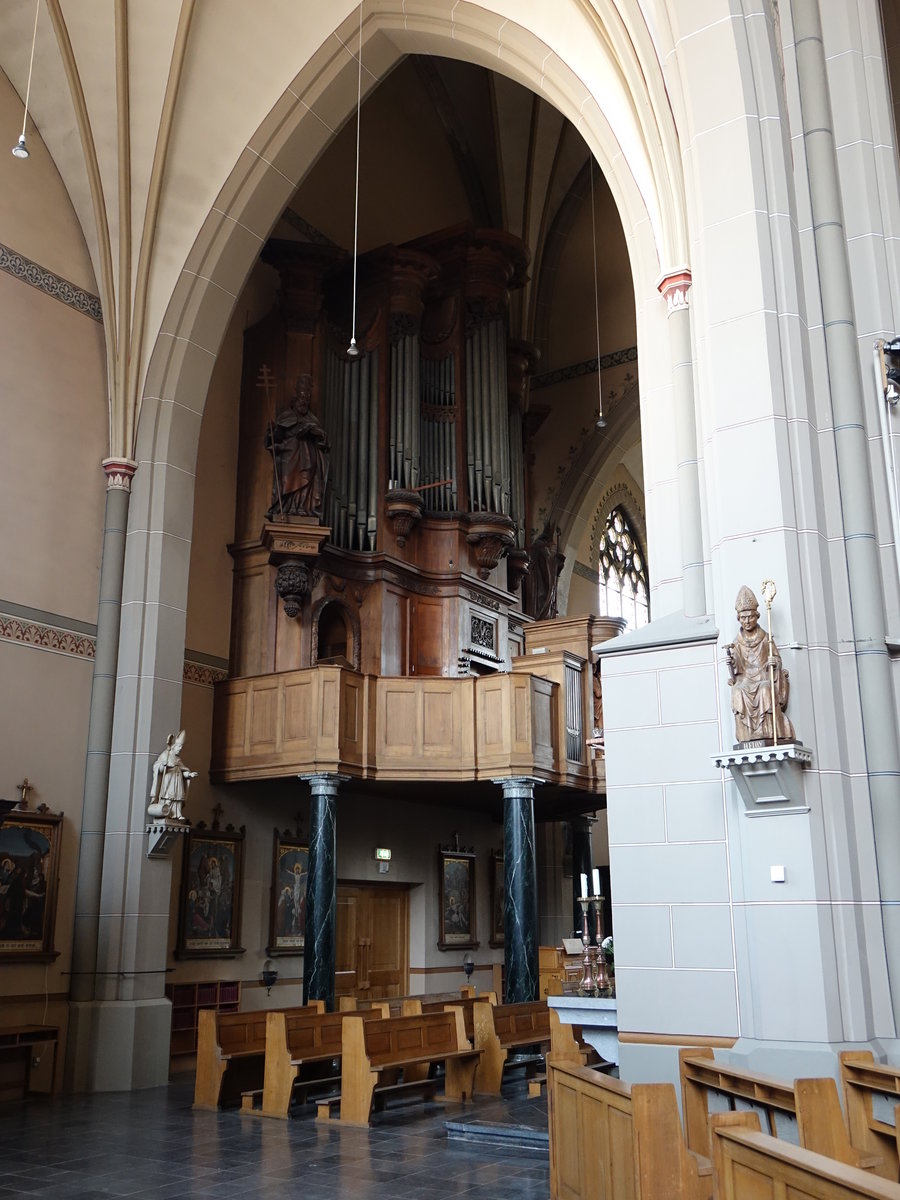 Grave, Orgelempore in der St. Elisabeth Kirche (07.05.2016)