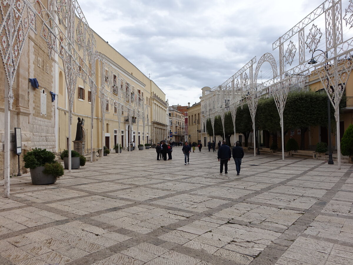 Gravina di Puglia, Gebude an der Piazza Benedetto (29.09.2022)