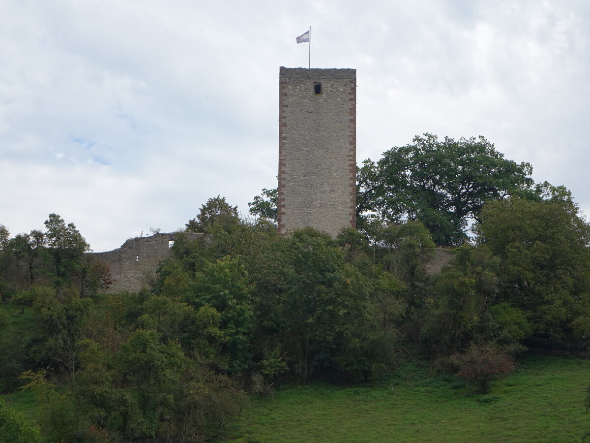 Greene, Burg erbaut 1308 von den Edlen von Homburg. Der Turm beherbergt heute ein Denkmal fr die Heimkehrer aus russischen Kriegsgefangenenlagern (29.09.2023)