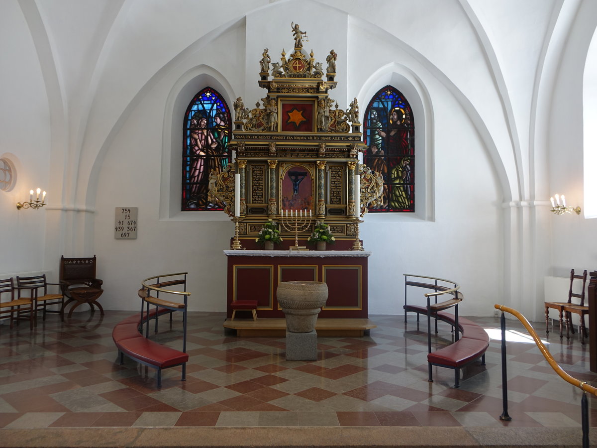 Grenaa, Altar von 1619 in der Ev. Kirche, Altargemlde von 1852 (07.06.2018)