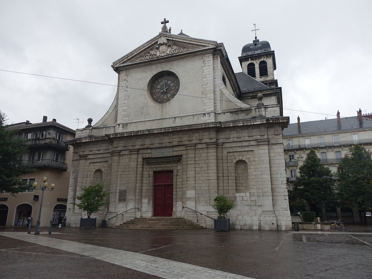 Grenoble, St. Louis Kirche, erbaut ab 1699 durch Kardinal Le Camus (18.09.2016)