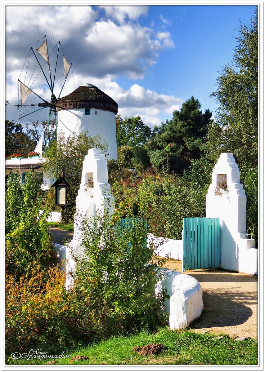 Griechische Mhle Irini aus Mykonos. Mhlen-Park Gifhorn Niedersachsen. September 2013 