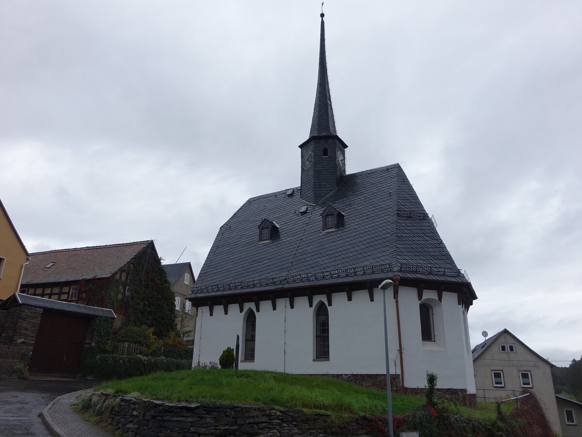 Grochwitz, evangelische Kirche St. Maria, gotische Saalkirche mit Dachreiter (18.10.2022)
