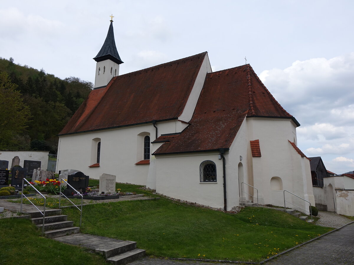 Grsdorf, Pfarrkirche St. Martin, Saalbau mit Steildach, erbaut von 1464 bis 1496 (01.05.2016)