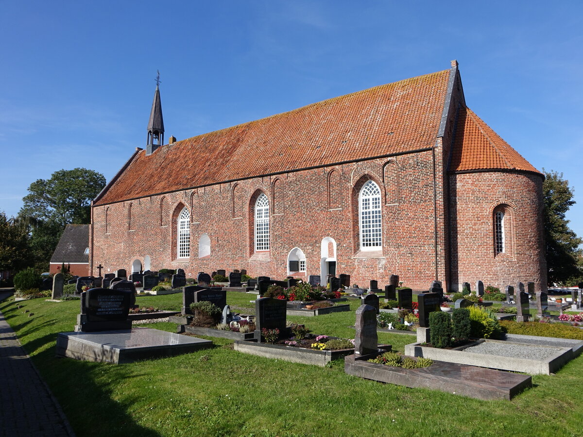Gro-Midlum, evangelische Kirche, gotische Backsteinkirche, erbaut im 13. Jahrhundert (09.10.2021)