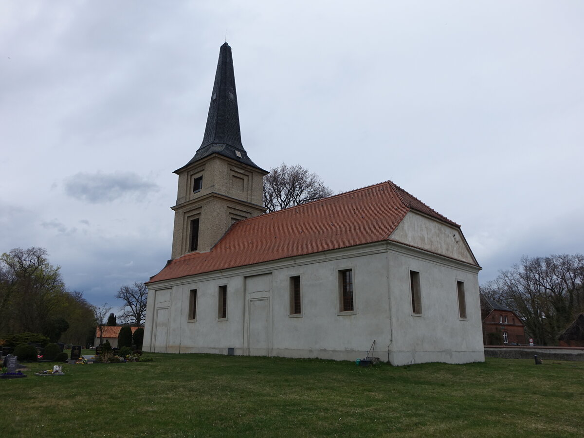 Gro� Rietz, evangelische Kirche, erbaut 1704, Westturm von 1791 (05.04.2026)