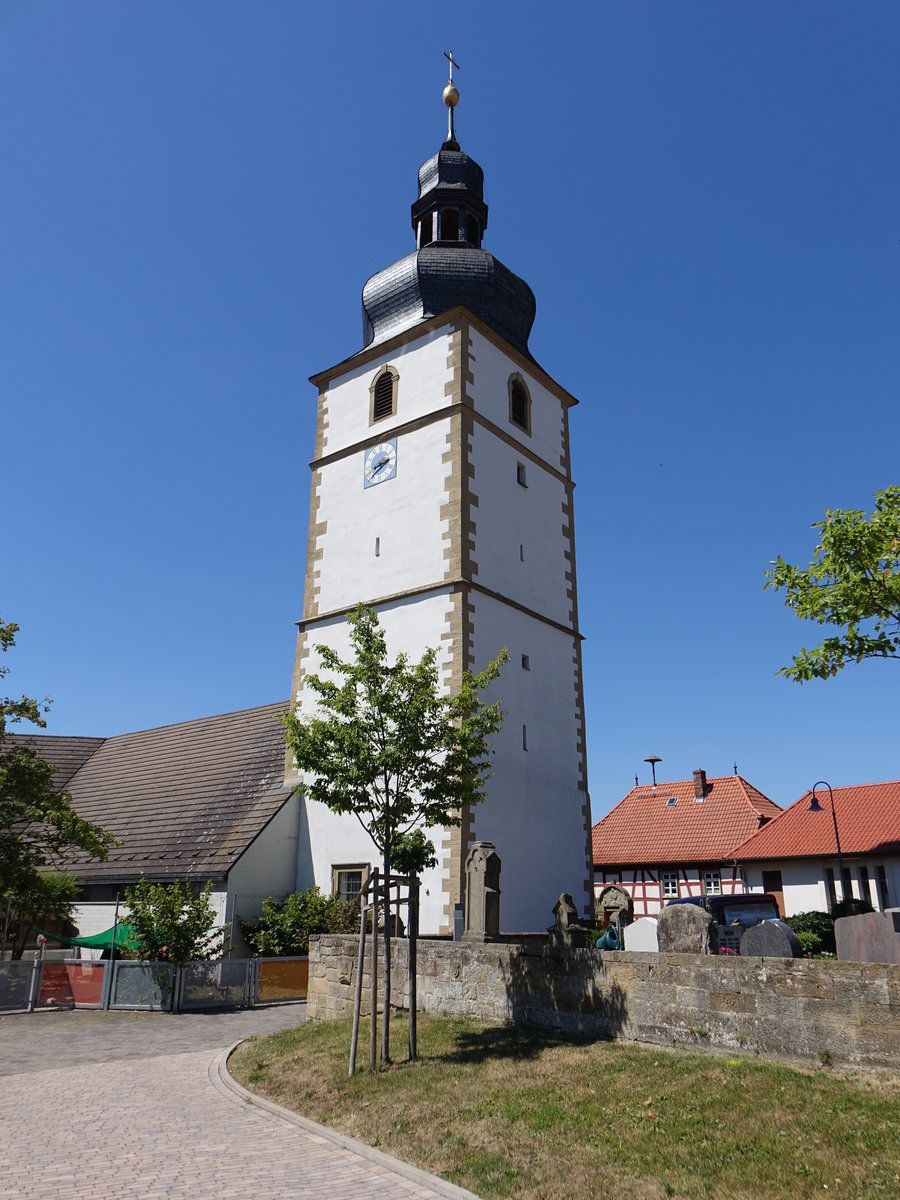 Grobardorf, Pfarrkirche St. Margareta, Chorturm erbaut im 14. Jahrhundert, Neubau von 1975 bis 1976 (07.07.2018)