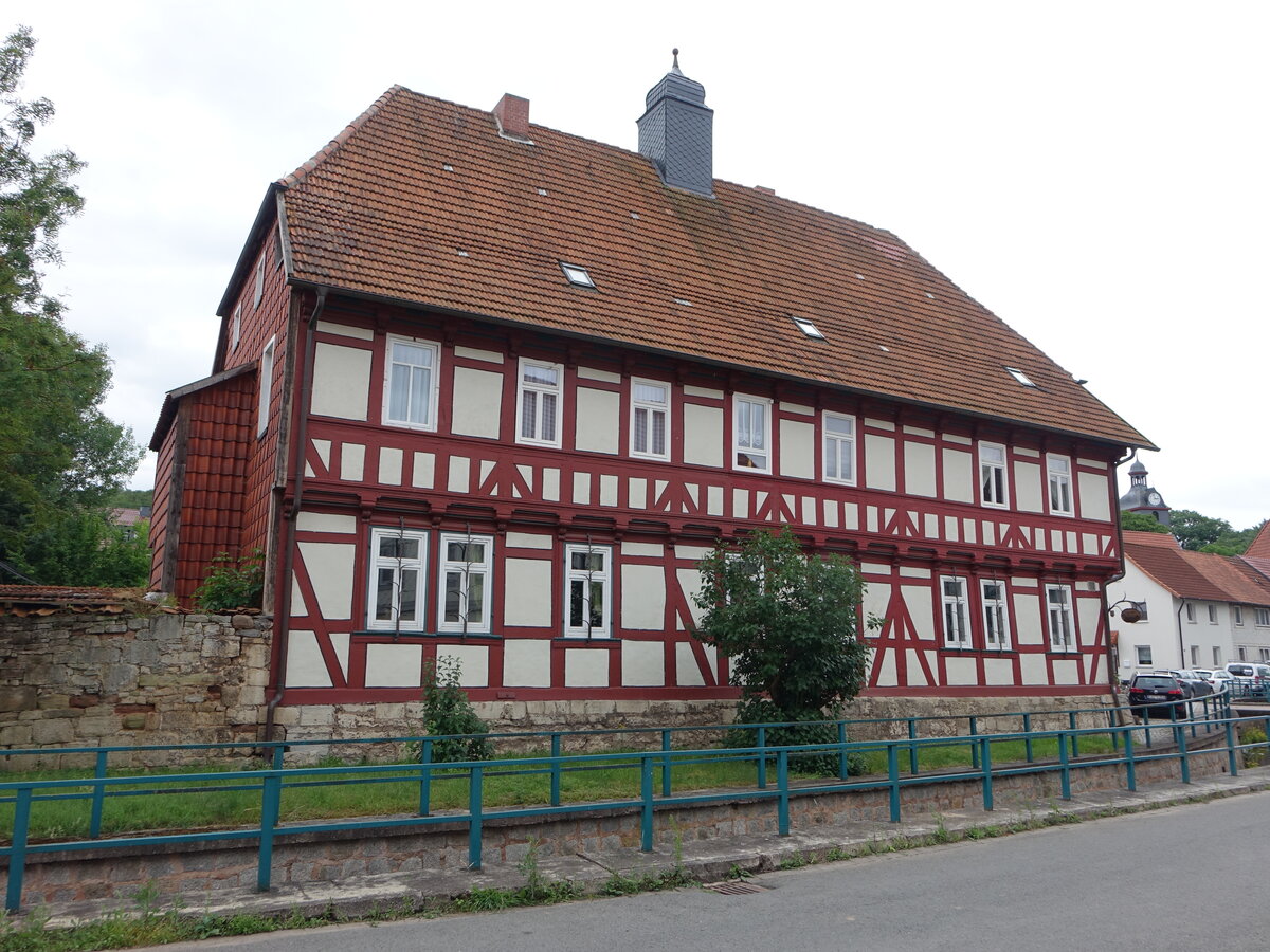 Grobodungen, Kemenate, ehemaliges Wohnhaus der Schwarzburger Amtsleute, erbaut im 17. Jahrhundert (01.07.2023)