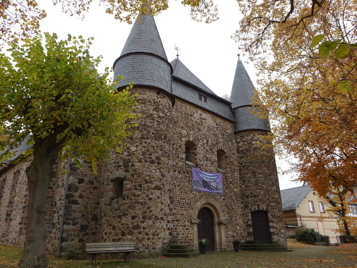 Groen-Linden, evangelische St. Peter Kirche, erbaut im 12. Jahrhundert (01.11.2021)
