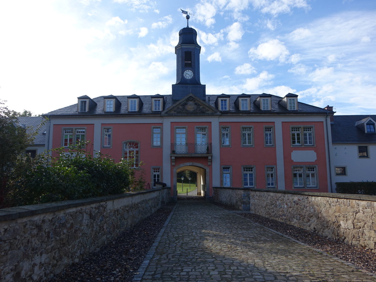 Grossharthau, Torhaus zum Rittergut, erbaut 1730 (04.10.2020)