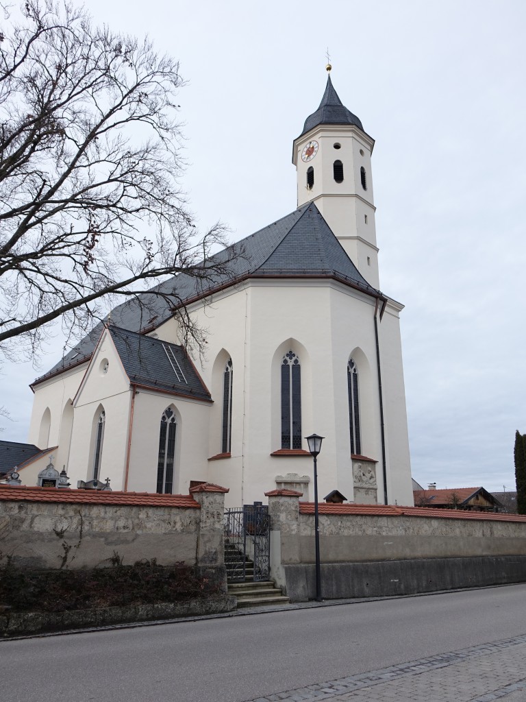 Grohhenrain, Pfarrkirche St. Michael, erbaut 1697 (09.02.2016)