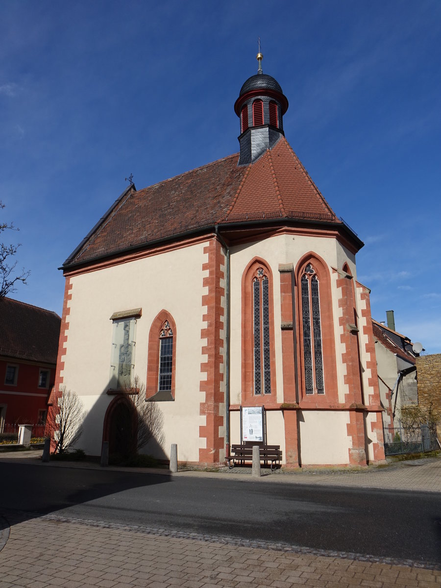 Grolangheim, kath. Kapelle St. Antonius, Saalbau mit eingezogenem 5/8 Chor und Dachreiter, erbaut 1399 (11.03.2018)