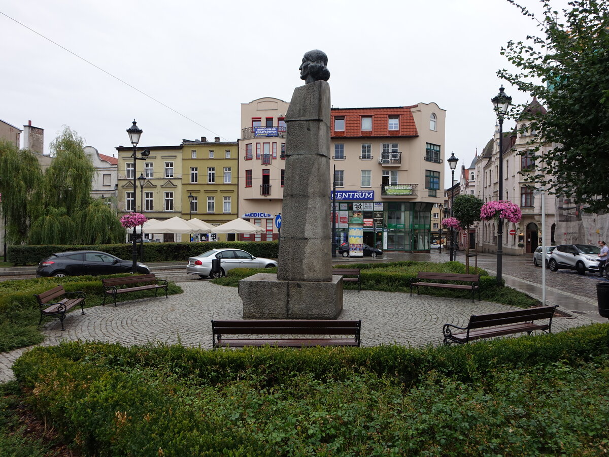 Grudziadz / Graudenz, Denkmal am Plac Starorynkowa (06.08.2021)