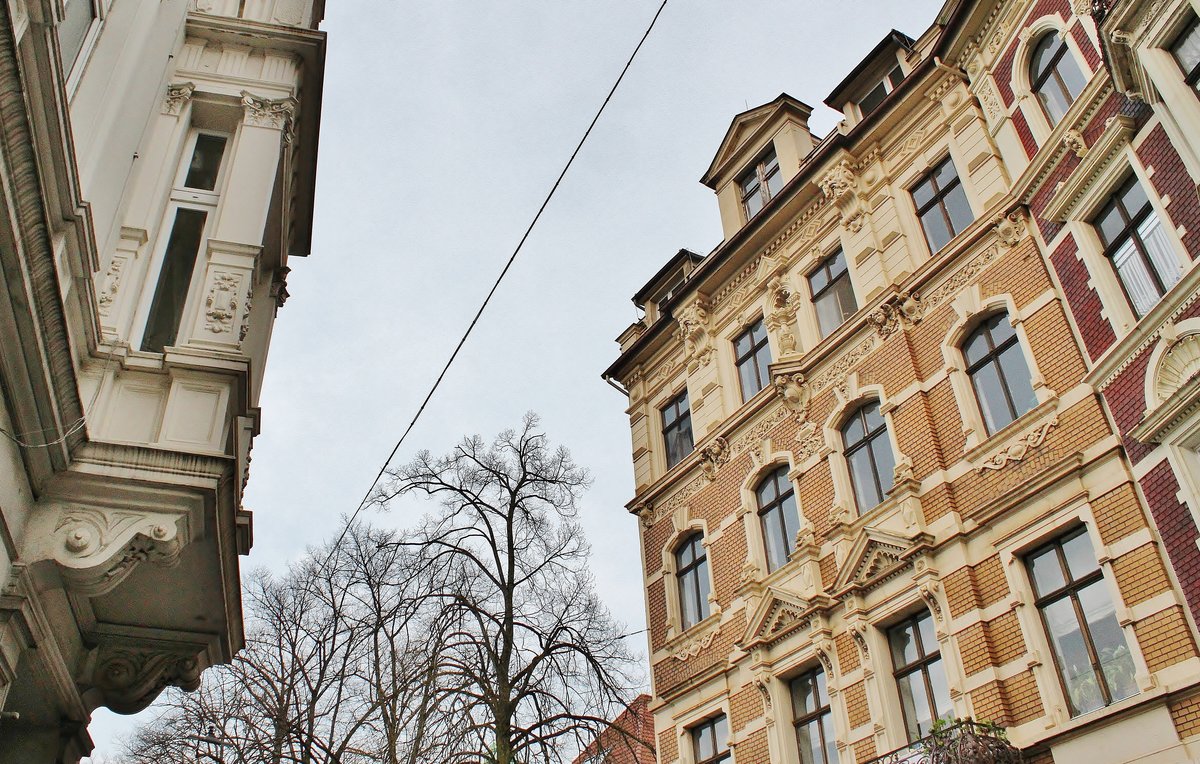 Grnderzeit-Fassaden in der Simonstrae in Wuppertal. Aufnahmedatum: 09.04.2019