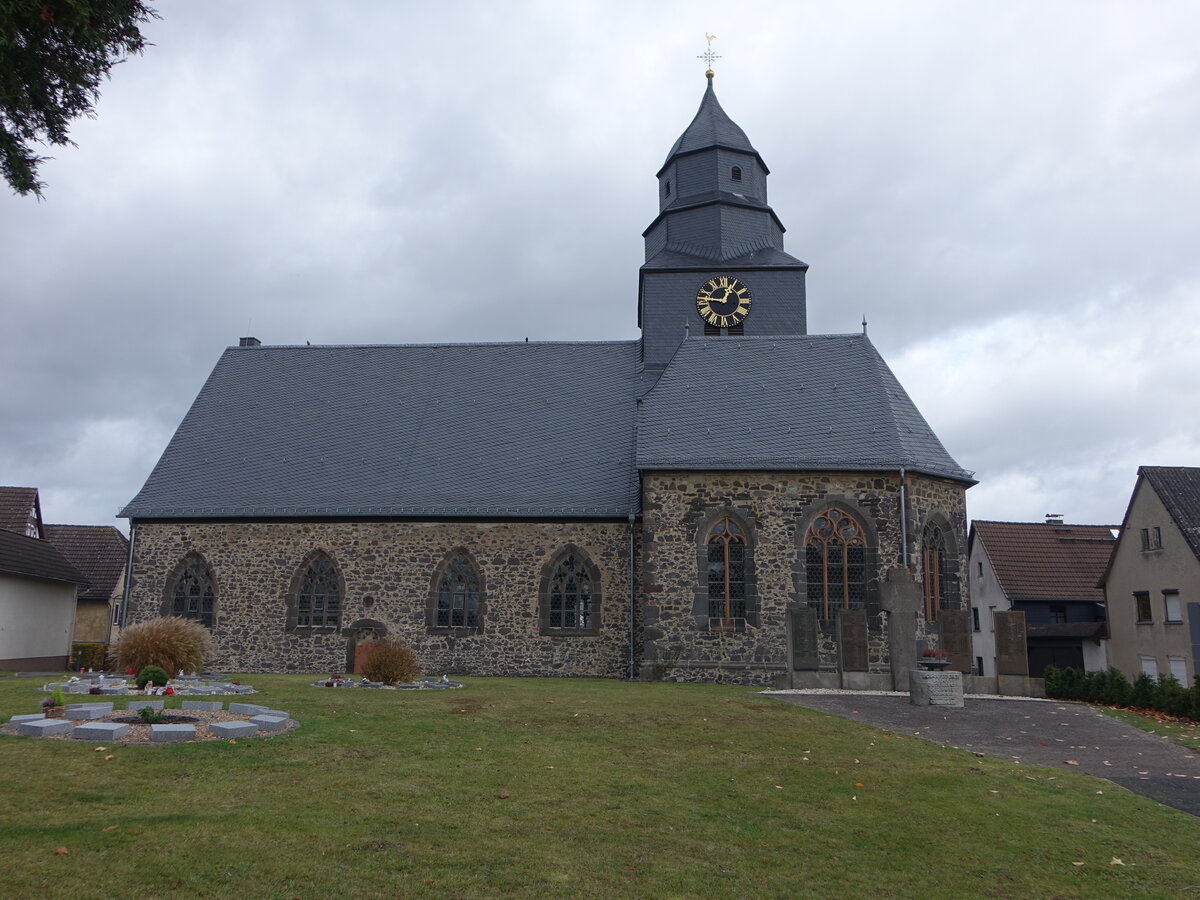 Grningen, evangelische Kirche, erbaut im 12. Jahrhundert (01.11.2021)