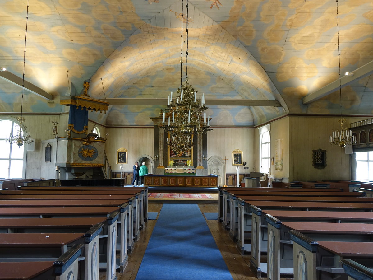 Grythyttan, Innenraum der Ev. Kirche, erbaut 1632, Altargemlde 17. Jahrhundert, Holztonnengewlbe Ende 17. Jahrhundert (17.06.2016)