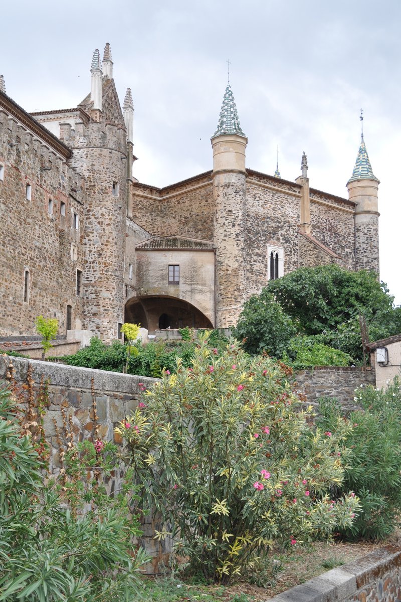 GUADALUPE (Provincia de Cceres), 05.10.2015, Teil der in das UNESCO-Weltkulturerbe aufgenommenen Wallfahrtskirche