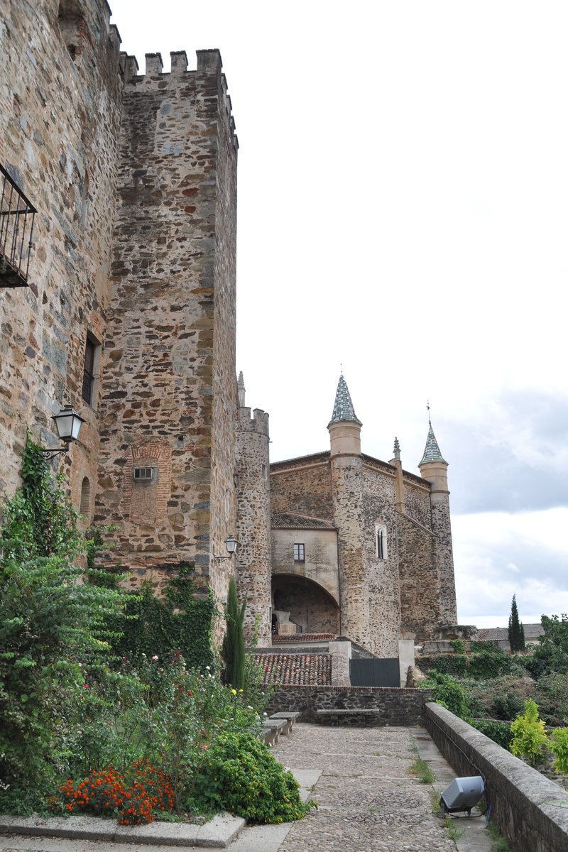 GUADALUPE (Provincia de Cceres), 05.10.2015, Teil der in das UNESCO-Weltkulturerbe aufgenommenen Wallfahrtskirche