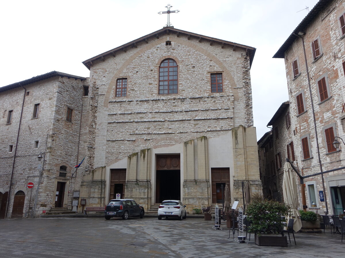 Gubbio, Pfarrkirche San Domenico, erbaut im 13. Jahrhundert (01.04.2022)