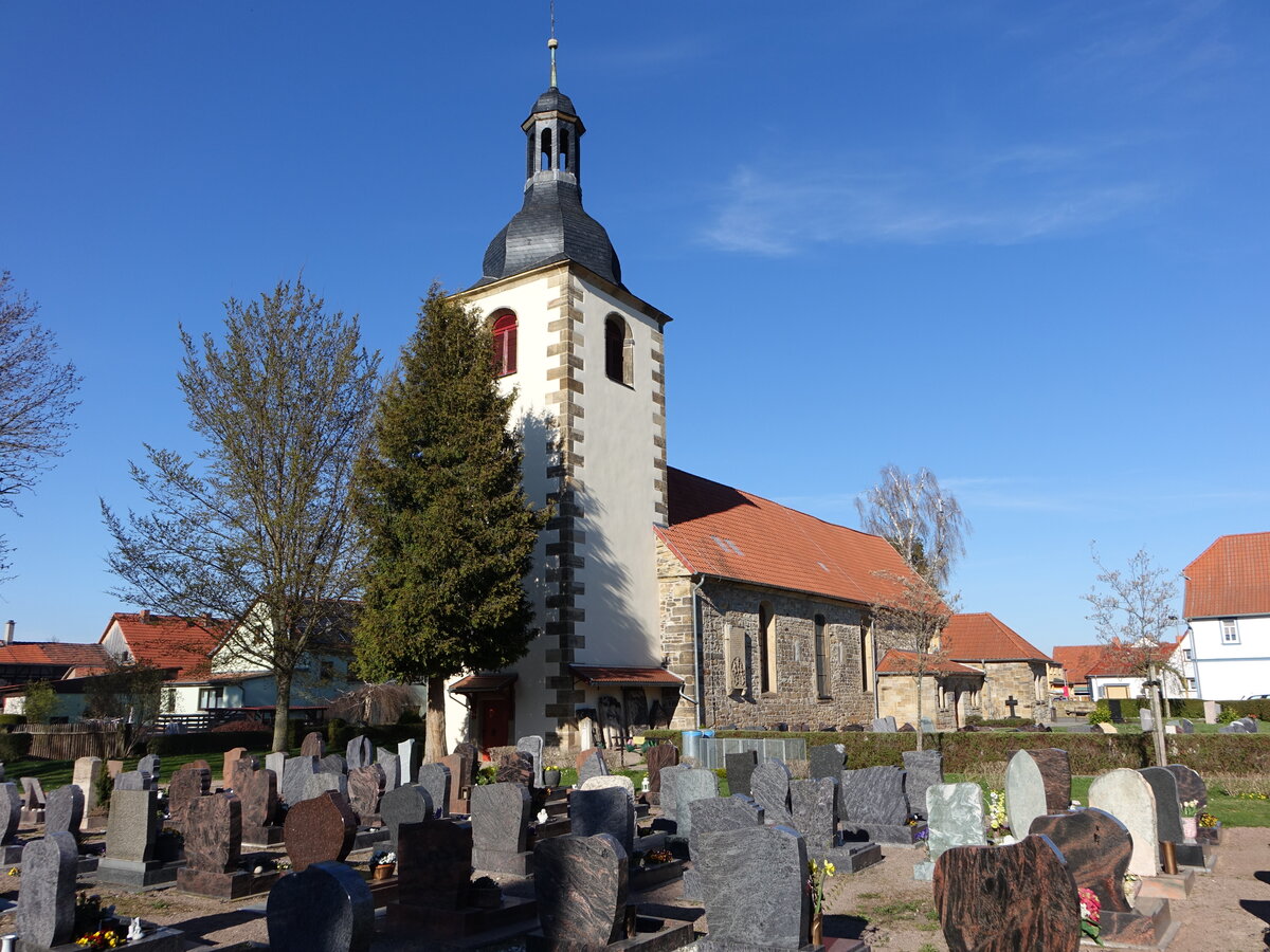 Gnthersleben, evangelische St. Petri Kirche, erbaut 1694 (16.04.2022)