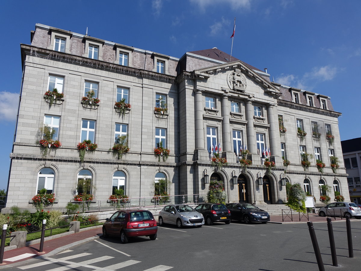 Gueret, Rathaus am Place Bonnyoud (21.09.2016)