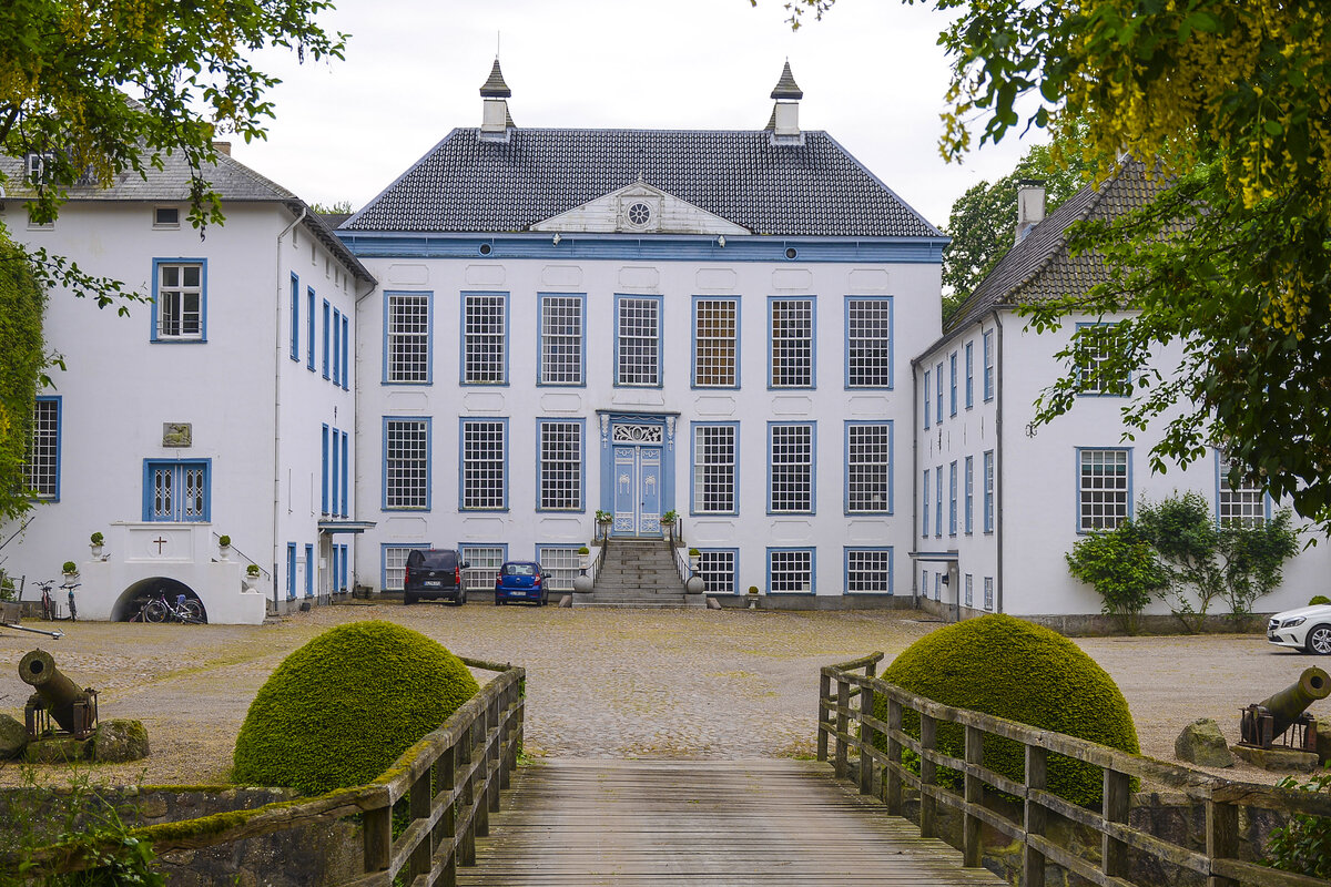 Gut Gelting in Nordangeln (Kreis Schleswig-Flensburg). Das Gut befindet sich im Privatbesitz der Familie von Hobe-Gelting und kann nicht besichtigt werden. Aufnahme: 7. Juni 2021.