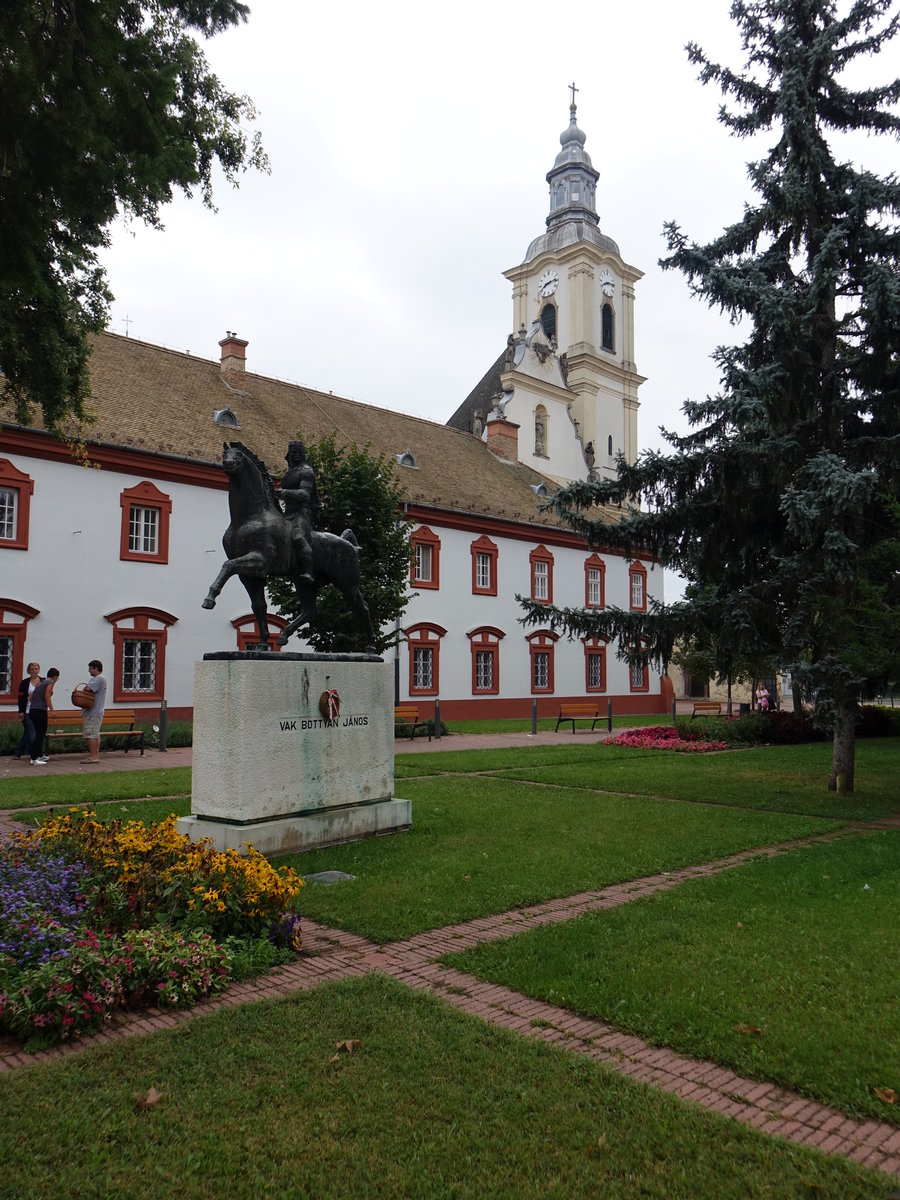 Gyngys, Franziskanerkloster am Baratok Ter (04.09.2018)