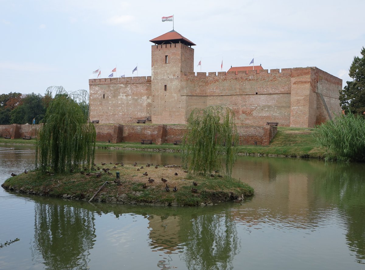 Gyula / Deutsch-Jula, Burg, erbaut von 1405 bis 1445 (26.08.2019)