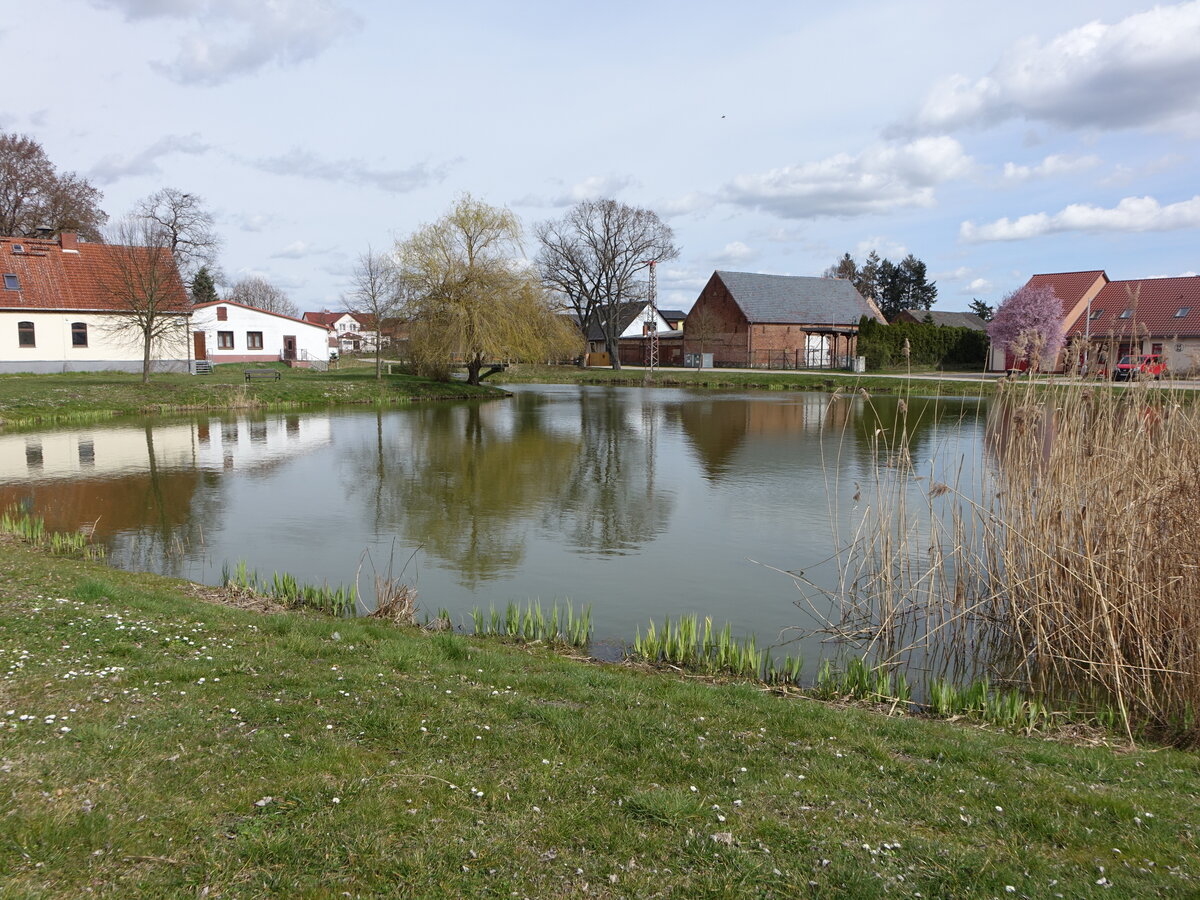 H�user am Dorfteich von Wilmersdorf (05.04.2026)