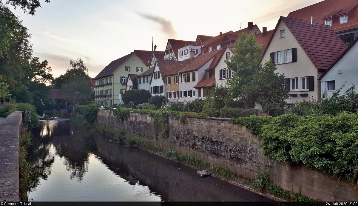 Huserzeile entlang der Metter – einem Nebenfluss der Enz – in Bietigheim-Bissingen.

🕓 26.7.2020 | 21:00 Uhr