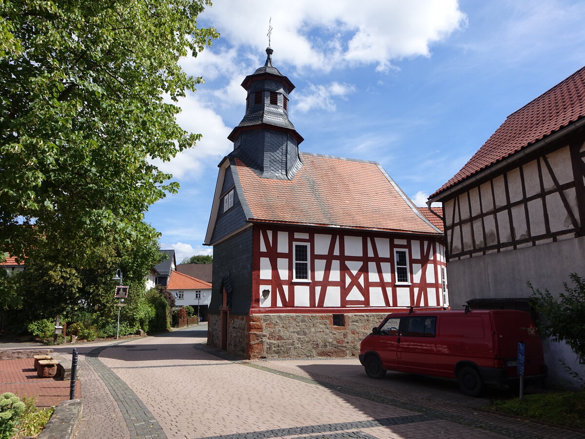 Haine, evangelische Kirche, Fachwerkbau von 1711 (06.08.2022)