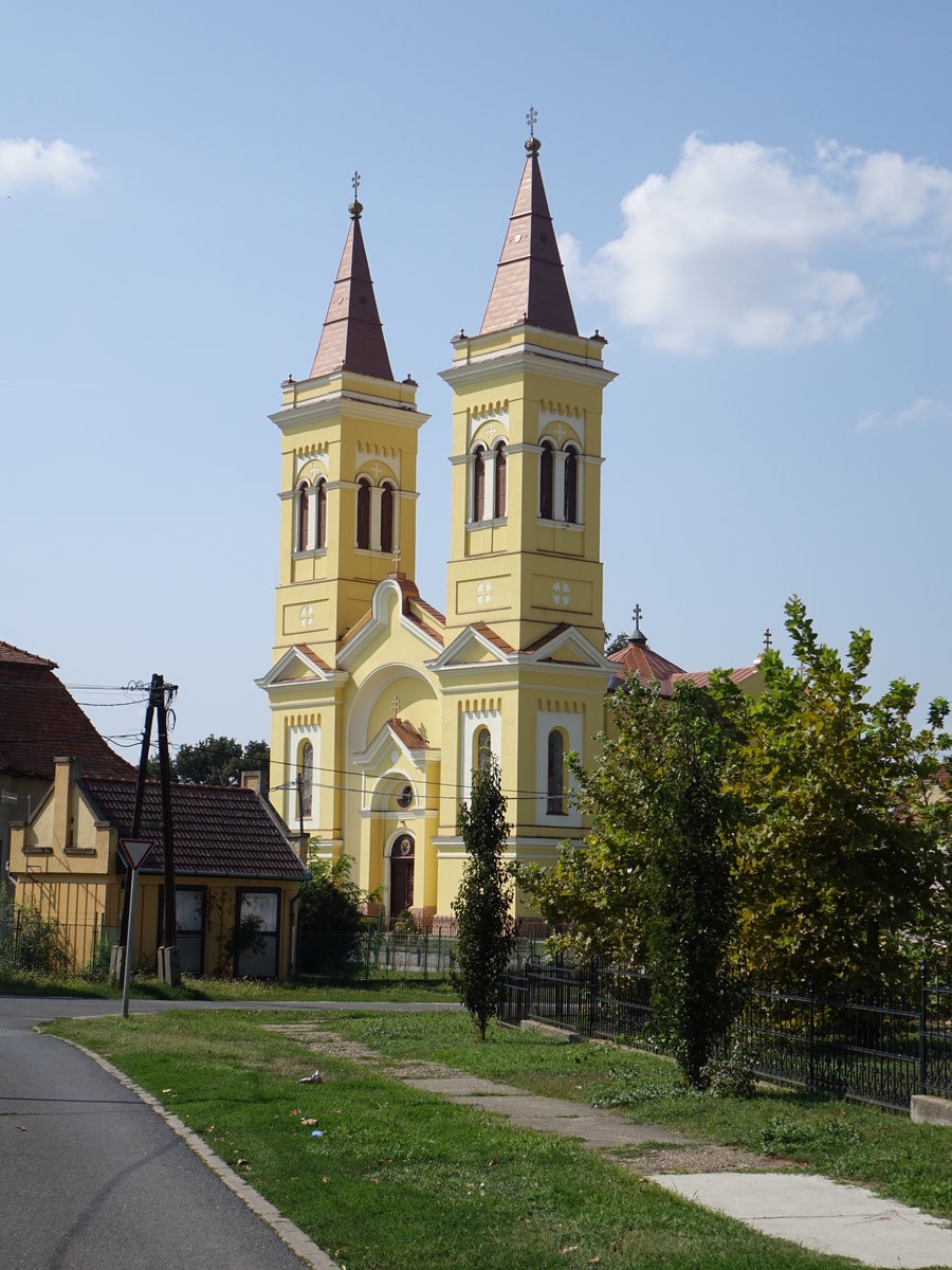 Hajdbszrmny, griechisch-katholische Kirche in der Kaplar Miklos Utca (05.09.2018)