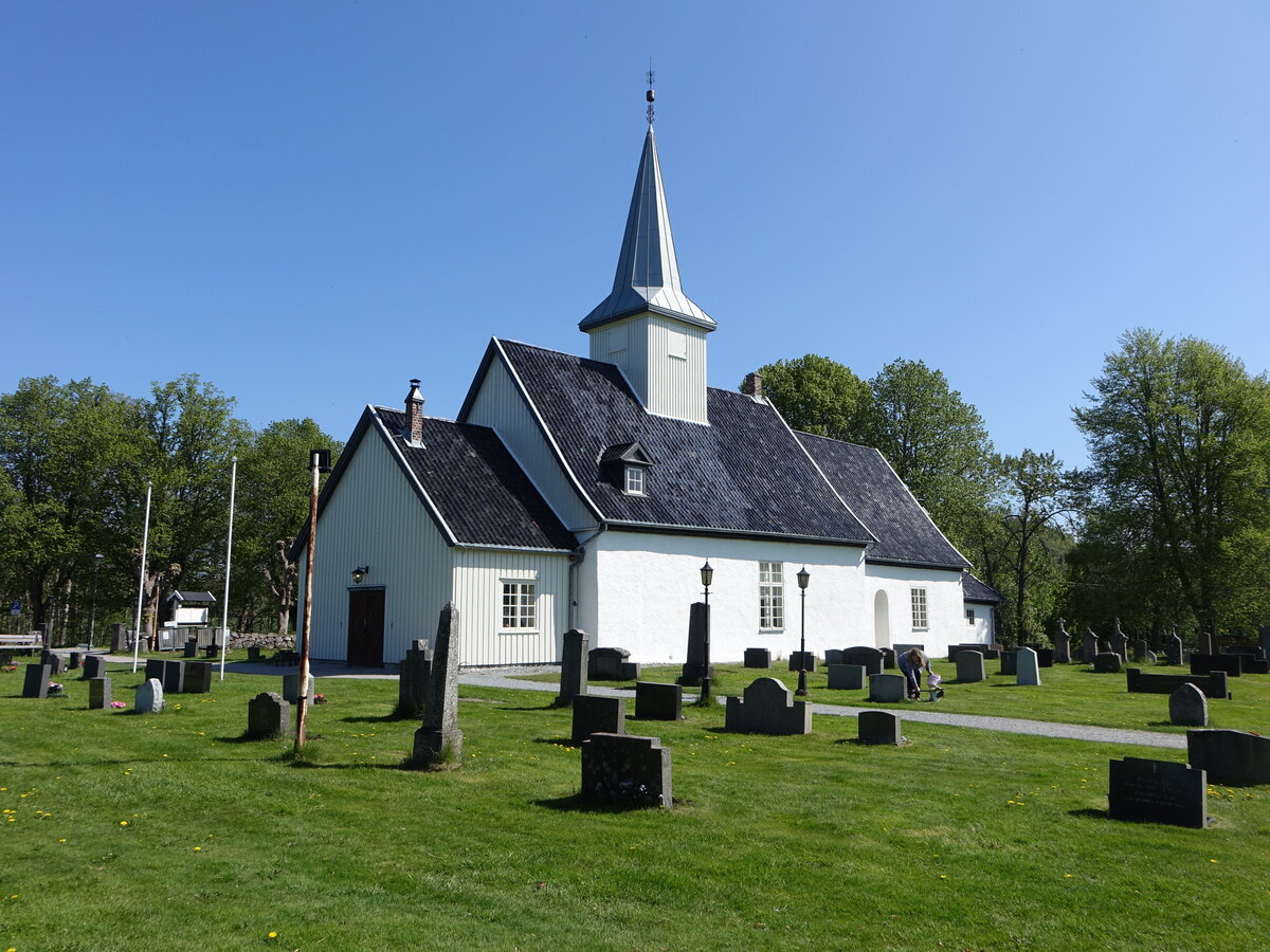 Halden, evangelische Idd Kirche, mittelalterliche Steinkirche, erbaut im 12. Jahrhundert (20.05.2023)