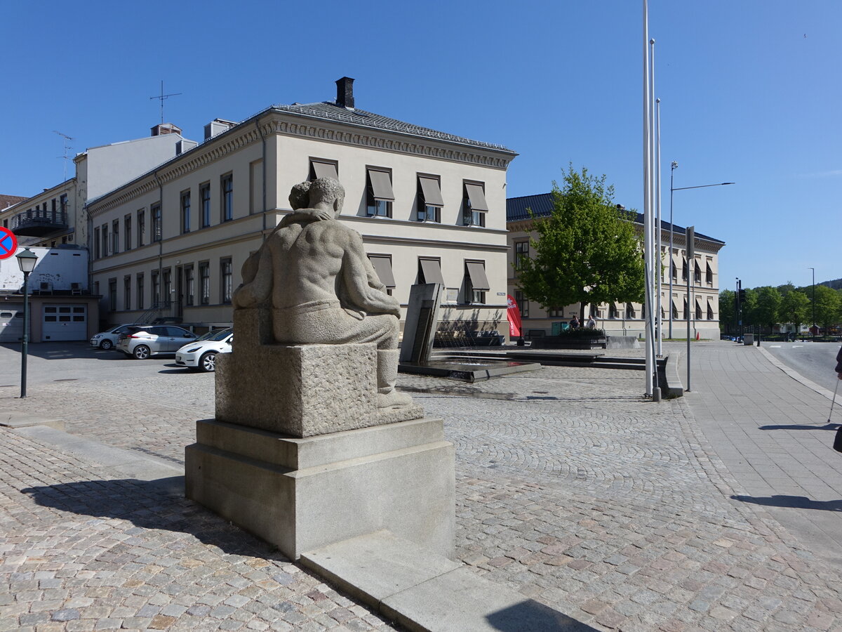 Halden, Huser und Denkmal in der Bakbanken Strae (20.05.2023)