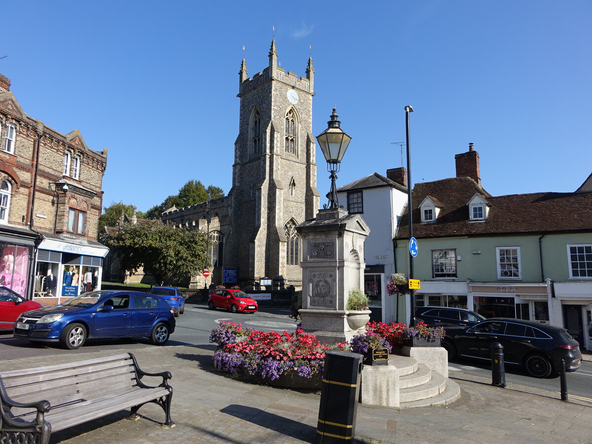 Halstead, Pfarrkirche St. Andrew am Market Hill, erbaut im 15. Jahrhundert (07.09.2023)