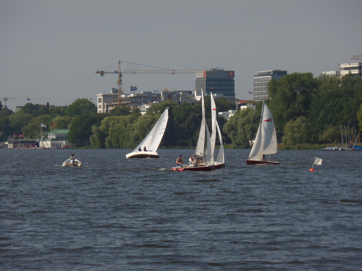 Hamburg am 28.7.2017: Segeltraining auf der Auenalster /