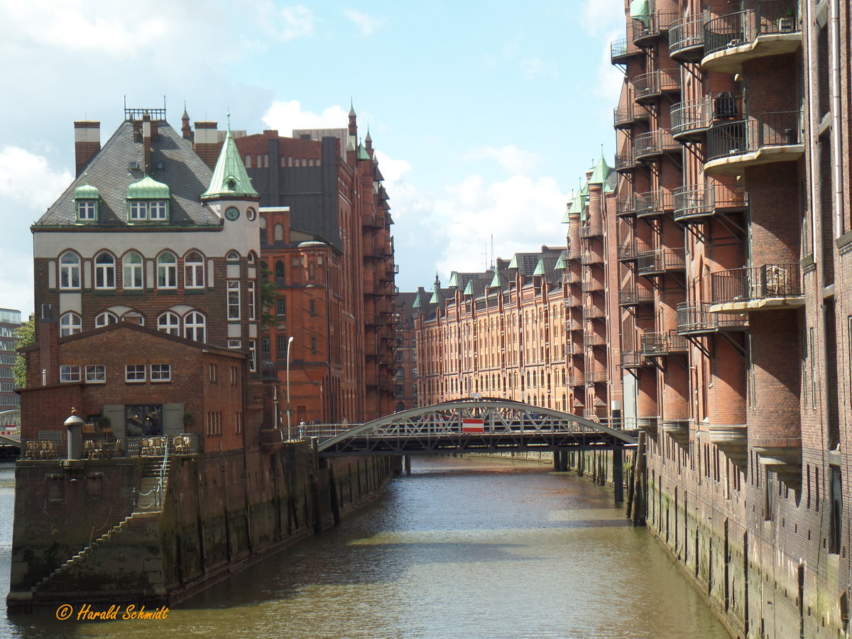 Hamburg am 6.8.2016: Wandrahmsfleet in der Speicherstadt /