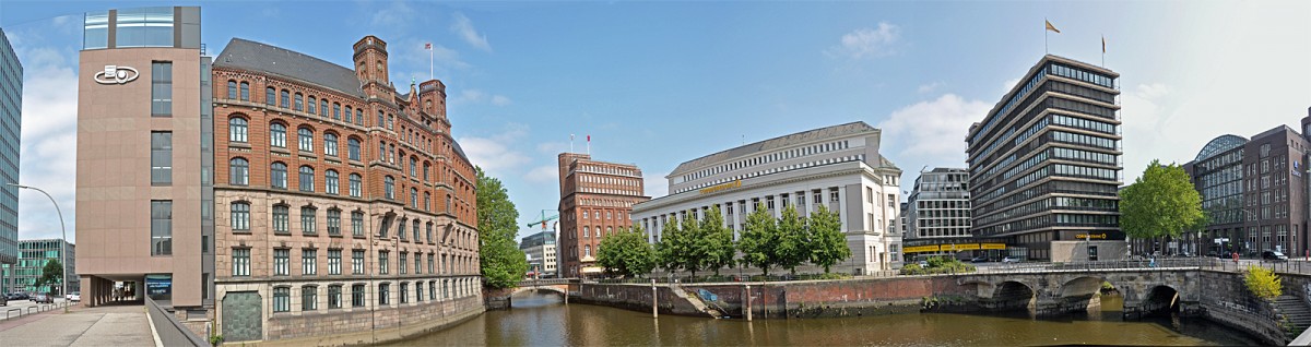 Hamburg - Nikolai-Fleet mit Geschfts- und Brohusern - 13.07.2013