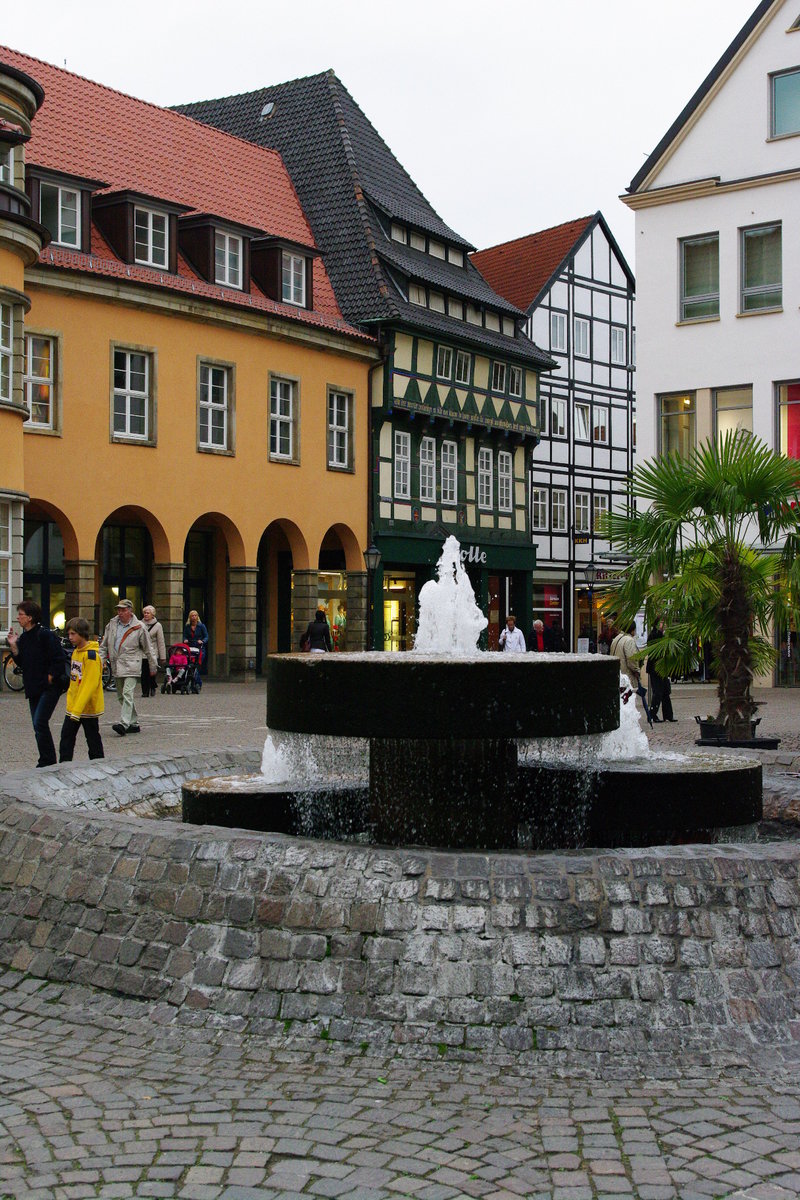 Hameln, Brunnen am Pferdemarkt in der Altstadt (11.05.2011)