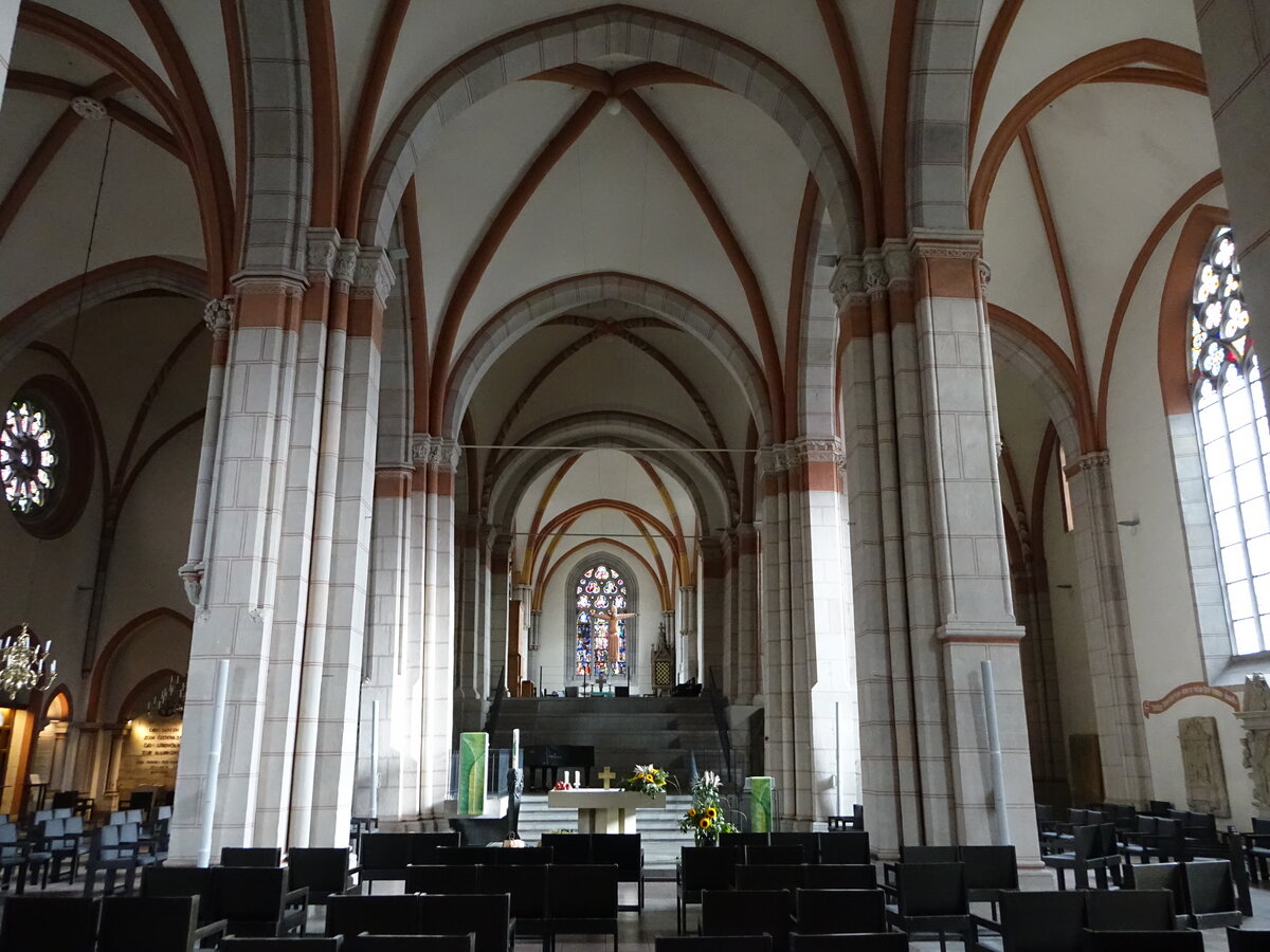 Hameln, Innenraum der Mnsterkirche St. Bonifatius (06.10.2021)