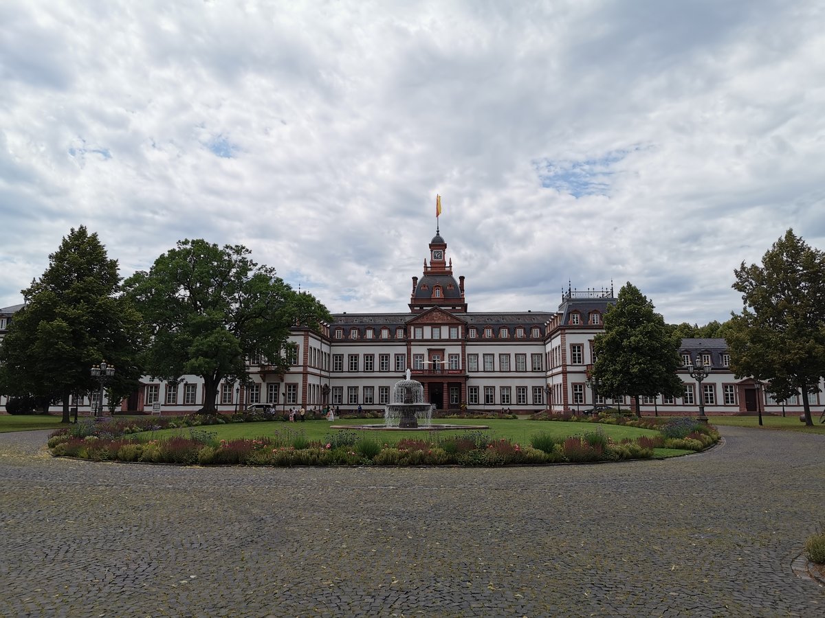 Hanau. Historisches Museum Hanau Schloss Philippsruhe von der Hofseite/Haupteingang. Foto vom 27.06.2020.