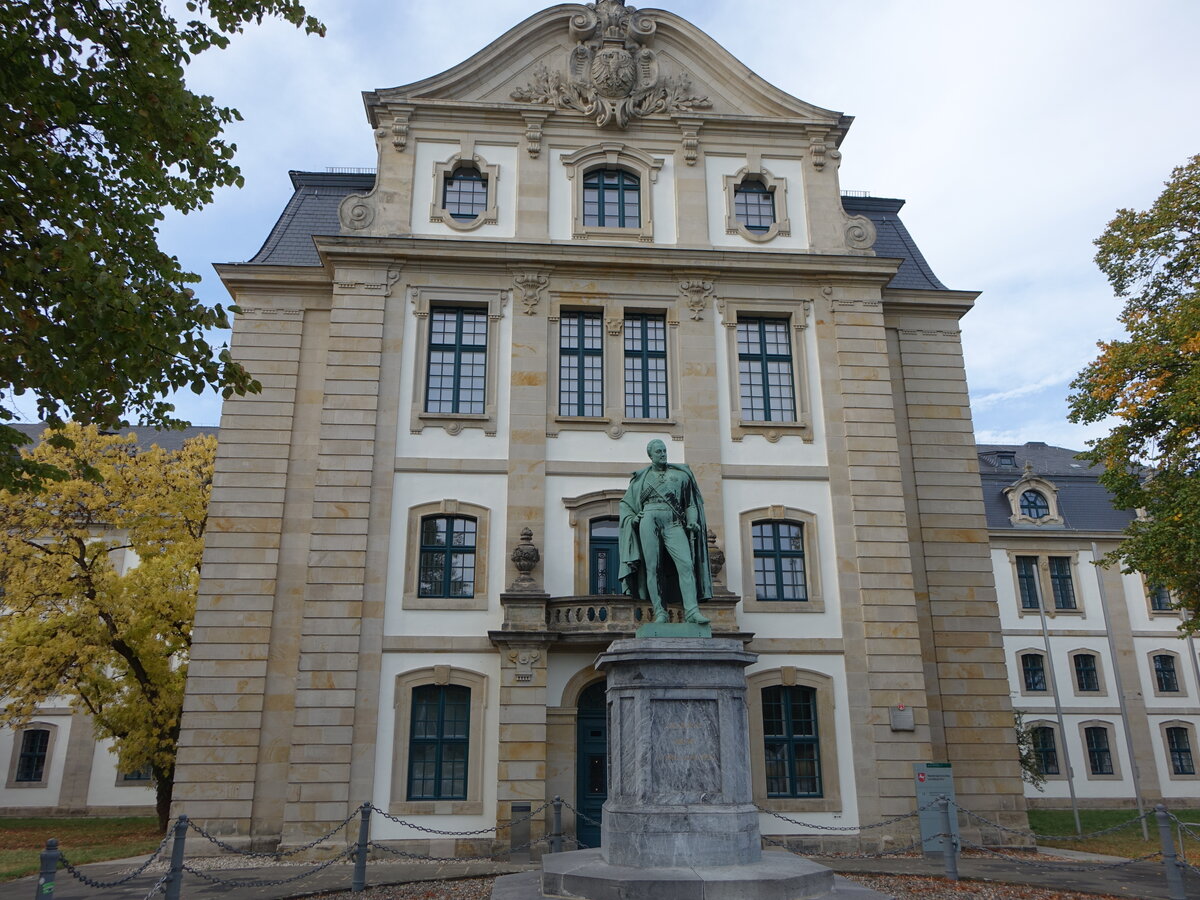 Hannover, Nieders�chsisches Landesarchiv in der Lavesallee, erbaut 1712 (20.09.2025)