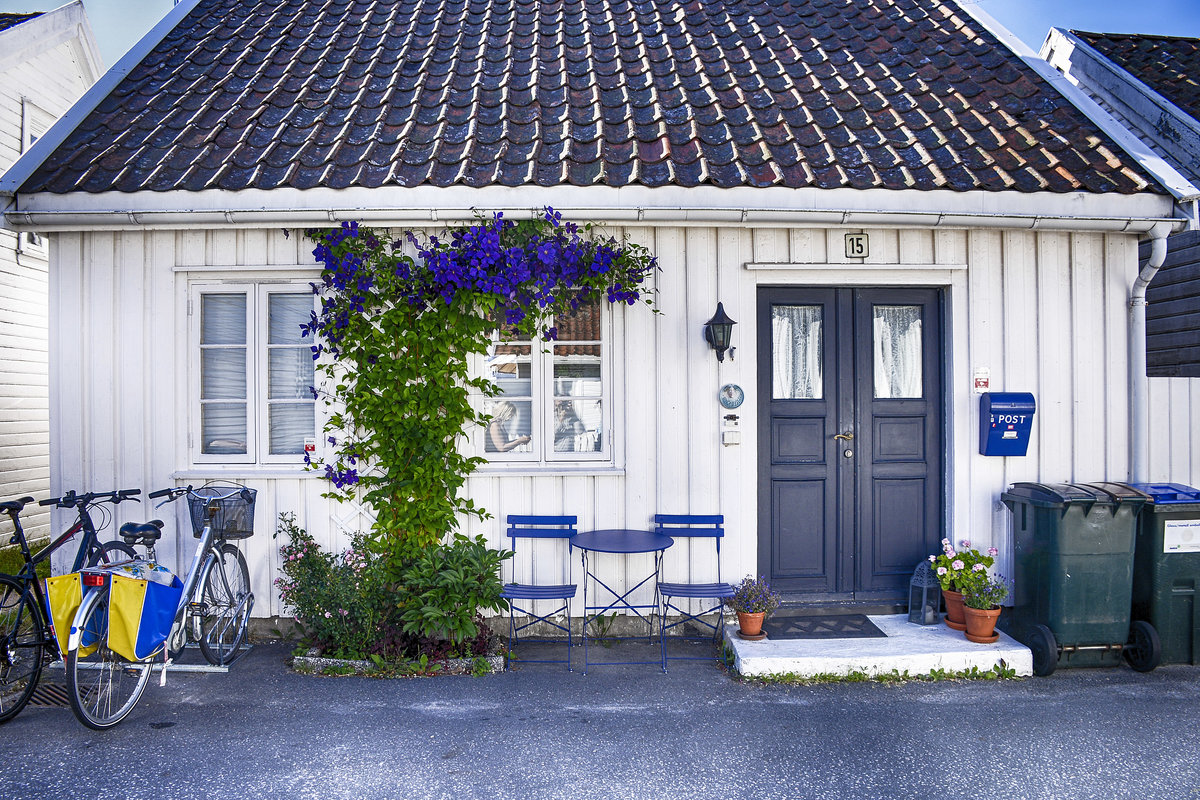Haus nummer 15 in der Ytre Sandgate in der Kleinstadt Mandal an der norwegischen Sdkste. Aufnahme: 3. Juli 2018.