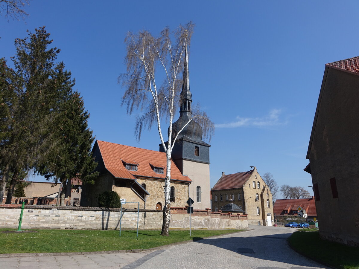 Haussmmern, evangelische St. Ambrosius Kirche, erbaut ab 1498, Langhaus erbaut um 1600 (07.04.2023)